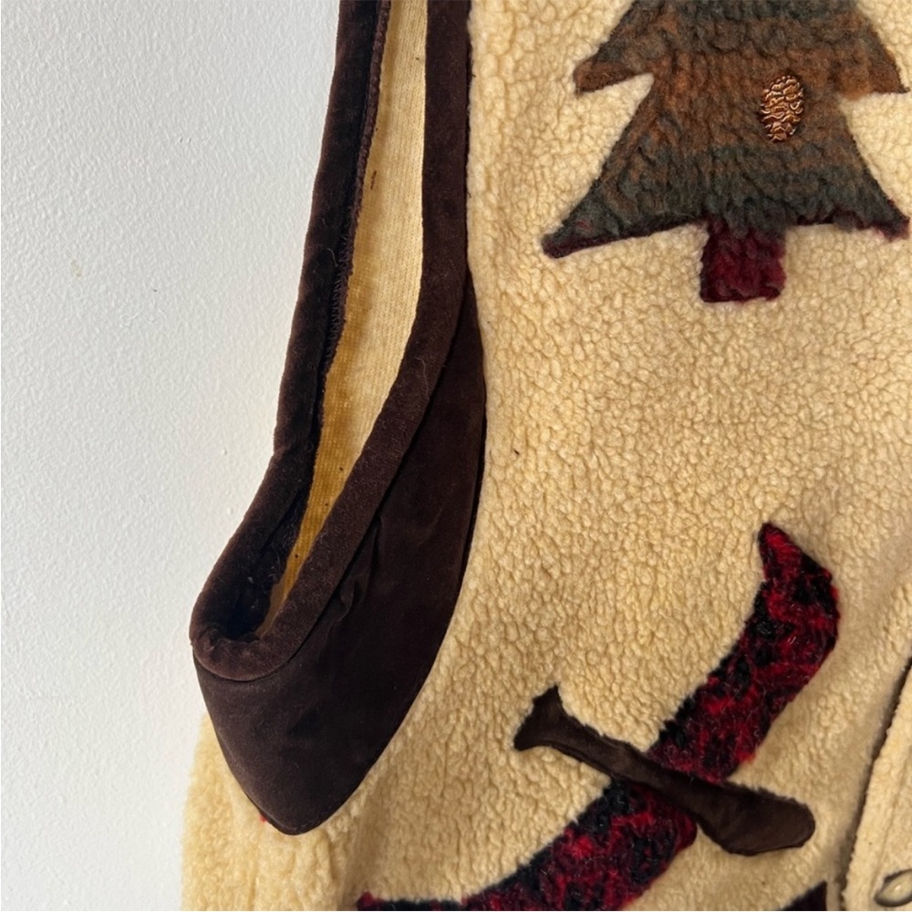 Tasha Polizzi Fleece Vest with Nature Patches XL - Picture 4 of 7